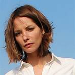 Sienna Guillory3