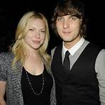 scott michael foster and laura prepon images orange is the new black4