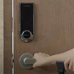 Do Samsung electronic door locks have a reset button?4