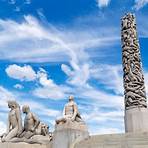 What do you know about Vigeland Sculpture Park in Oslo?4