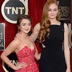 maisie williams and sophie turner3