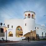 What are some good museums in Santa Barbara?3