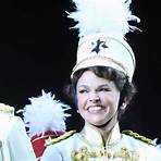 What happened to Hugh Jackman’s ‘The Music Man’ Star Sutton Foster?1