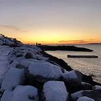 what is the climate like in nuuk ireland in december3