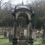 Putney Vale Cemetery wikipedia2