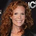 robyn lively age1