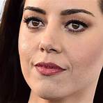 aubrey plaza in real life3