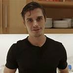 Antoni Porowski3