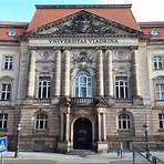 Juristische Fakultät der Universität Warschau3