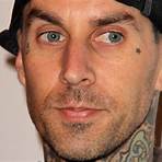 travis barker tattoos cover scars on arms3