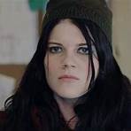 What happened to Mandy on 'Shameless'?4