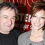 Are Ken Stott and his wife married?1