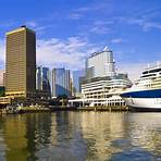 which hotel is closest to vancouver cruise port map2