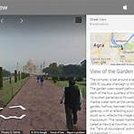 What is the difference between Google Earth and Street View?3