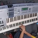 what is a musical synthesizer piano instrument made2