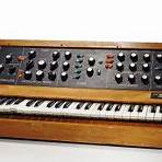 what was the first school for electronic music made in united states products2