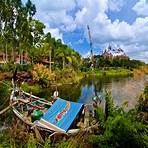 How does the Disney Expedition Everest work?1