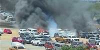 Philippinen: Parkplatzfeuer zerstört diverse Autos | #ntv #shorts #feuer #brand