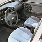 What are the specs of a 2004 Hyundai Elantra?1