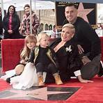 where do carey hart and pink live3