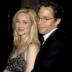 laura linney and husband2