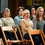 who is the cast of cbs mom real1