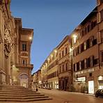 Where is Hotel de la Ville in Florence?3