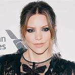 What is Katharine McPhee famous for?3