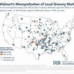 Does Wal-Mart in an oligopoly or is it a monopoly?3