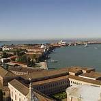 What are the islands of Venice?1