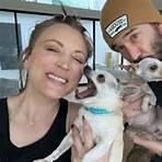 Does Kaley Cuoco have a dog?3