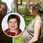 Who is the father of Isabella Rossellini's daughter?3
