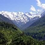 Caucasus Mountains wikipedia1