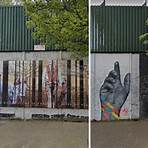 Where is the peace line in Belfast?1