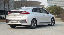 2017 Hyundai Ioniq review | CarAdvice