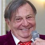 Barry Humphries1
