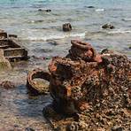Does Vanuatu have a shipwreck?1