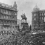 Why was the Wenceslas Square built?3