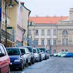 How many parking spaces are there in Prague?1