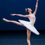 The Bolshoi Ballet: Live from Moscow - Jewels Film1
