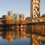 What are some facts about Sacramento?3