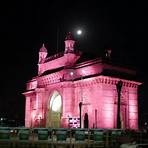 When is the best time to visit the gateway of India?4