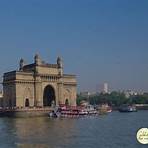 When is the best time to visit the gateway of India?2
