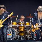 What are the ages of the ZZ Top members?2