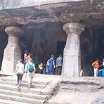 How much does it cost to visit Elephanta Island from Mumbai?4