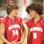 Did Zac Efron fight to get his voice in High School Musical 2?2