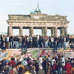 why was berlin wall was berlin wall so controversial called3