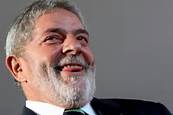 Em palestra, Lula defende descriminalização da maconha