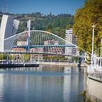 Why is Bilbao Spain famous?4