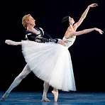 The Bolshoi Ballet: Live From Moscow - Class Concert and Giselle1